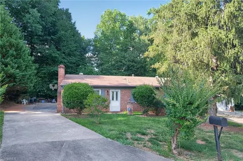 5 Godwin Ct, Greensboro, NC 27405
