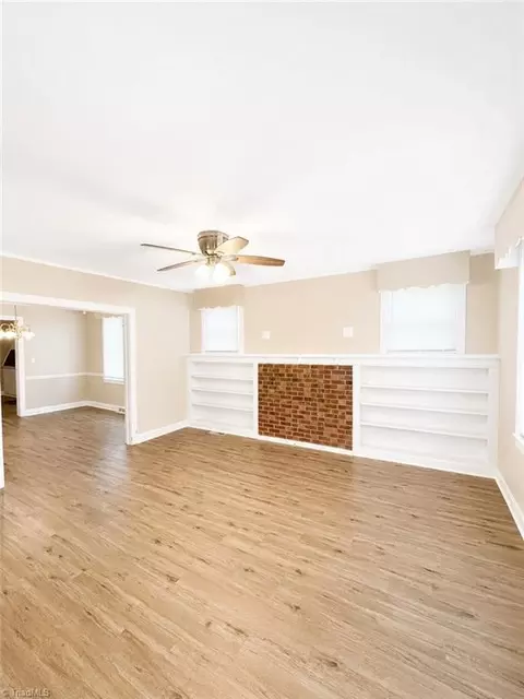 Living - 3 Second Ave, Thomasville, NC 27360 photo 1 of 1