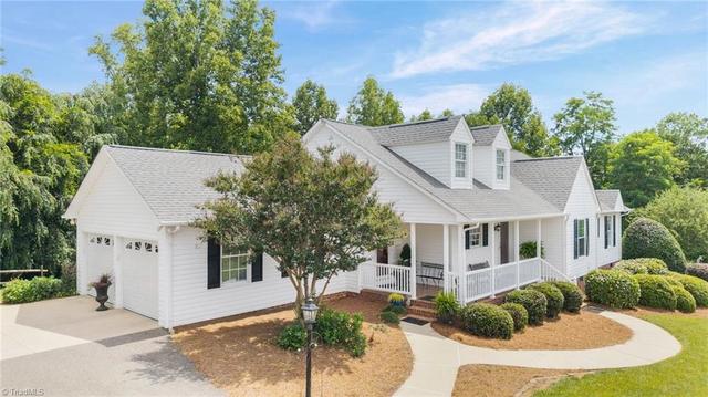 2022 Mcbride Rd, Mount Airy, NC 27030