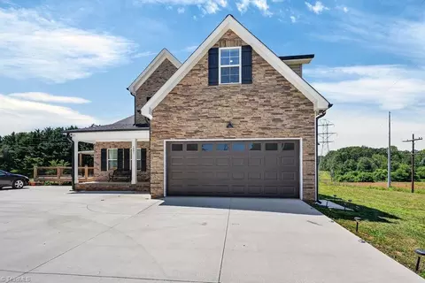 Exterior - 1097 Dodson Mill Rd, Pilot Mountain, NC 27041 photo 6 of 7