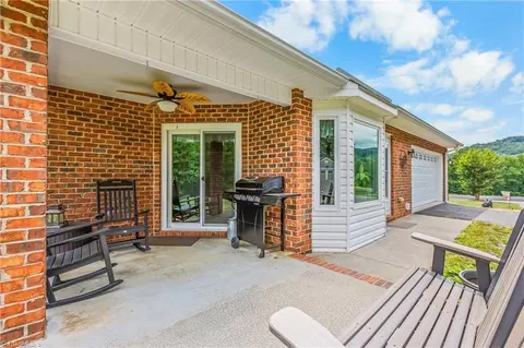 836 Bear Trl, Cana, VA 24317 photo 27
