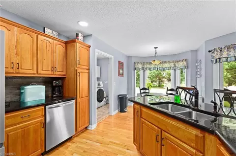 836 Bear Trl, Cana, VA 24317 photo 10