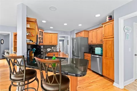 836 Bear Trl, Cana, VA 24317 photo 8