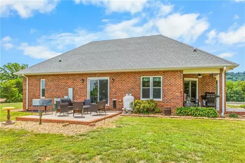 836 Bear Trl, Cana, VA 24317 photo 30