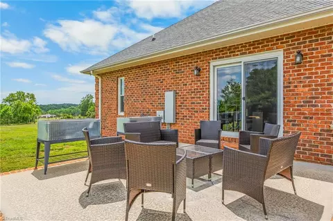836 Bear Trl, Cana, VA 24317 photo 31