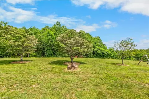 836 Bear Trl, Cana, VA 24317 photo 34