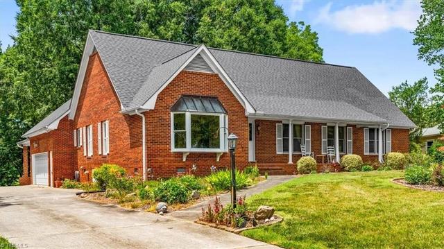 919 Woodbrook Dr, Greensboro, NC 27410