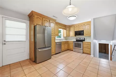 Kitchen - 118 Hillside Ct, King, NC 27021 photo 1 of 4