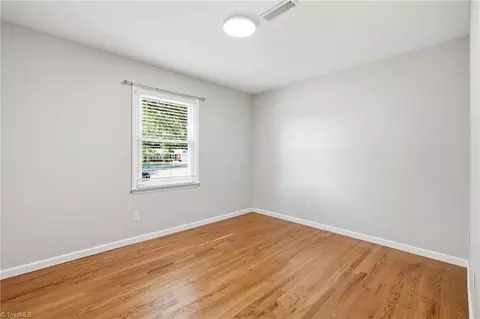 Bedroom - 118 Hillside Ct, King, NC 27021 photo 1 of 6
