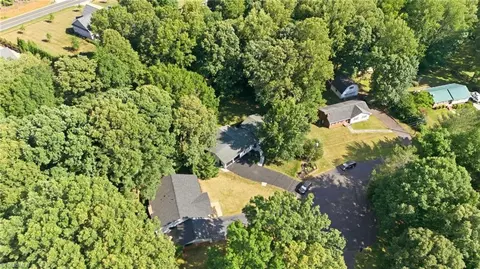 View/Area - 118 Hillside Ct, King, NC 27021 photo 3 of 5