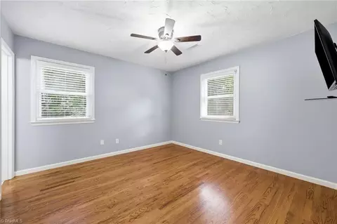 Bedroom - 118 Hillside Ct, King, NC 27021 photo 5 of 6