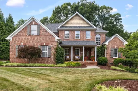 5407 Effieham St, Oak Ridge, NC 27310