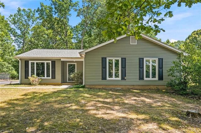 5316 Bracy Ridge Ct, Pfafftown, NC 27040
