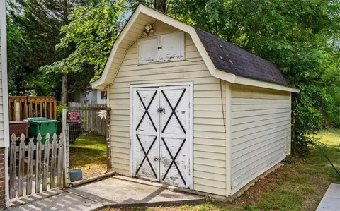 609 Hedrick Ave, High Point, NC 27262 photo 30