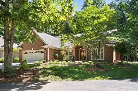 127 Wellesborough Rd, Winston Salem, NC 27104