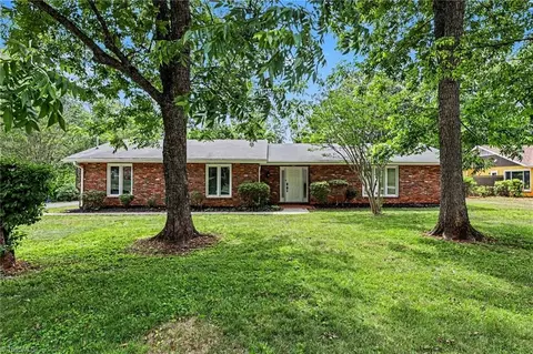 5671 Novack St, Winston Salem, NC 27105