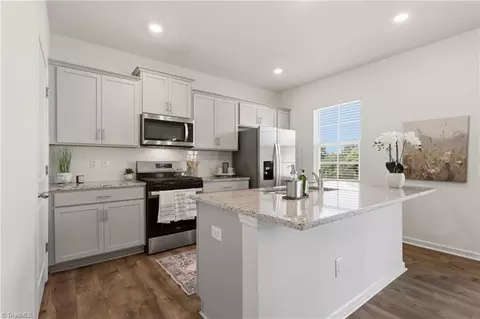 4611 Reedy Creek Farm Cir, Greensboro, NC 27405