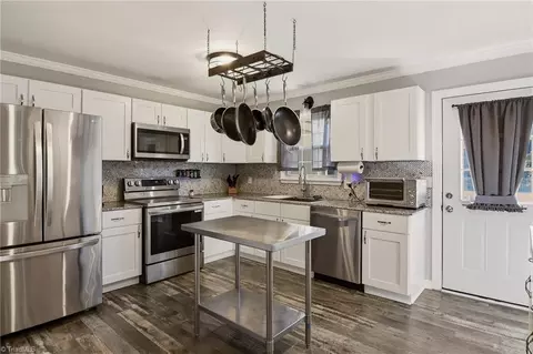 Kitchen - 202 Turkey Hill Dr, King, NC 27021 photo 1 of 5