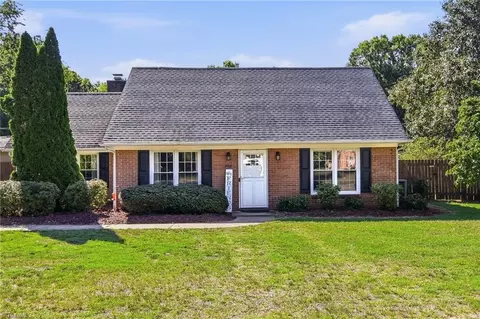 202 Turkey Hill Dr, King, NC 27021