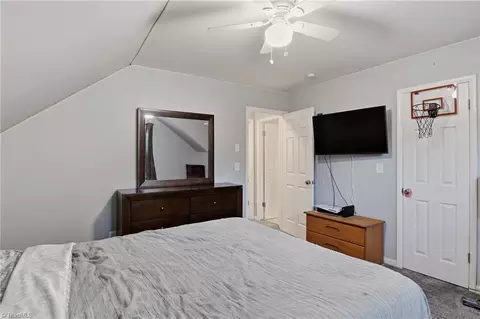 Bedroom - 202 Turkey Hill Dr, King, NC 27021 photo 4 of 6