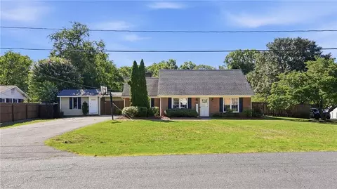 Exterior - 202 Turkey Hill Dr, King, NC 27021 photo 2 of 9