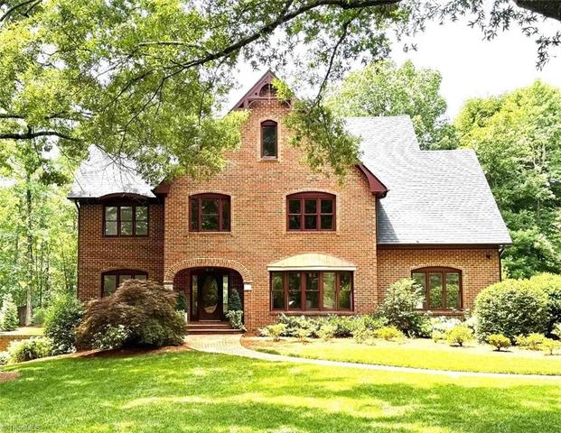807 Blanton Pl, Greensboro, NC 27408