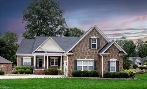 4730 Michaels Trl, Winston Salem, NC 27101