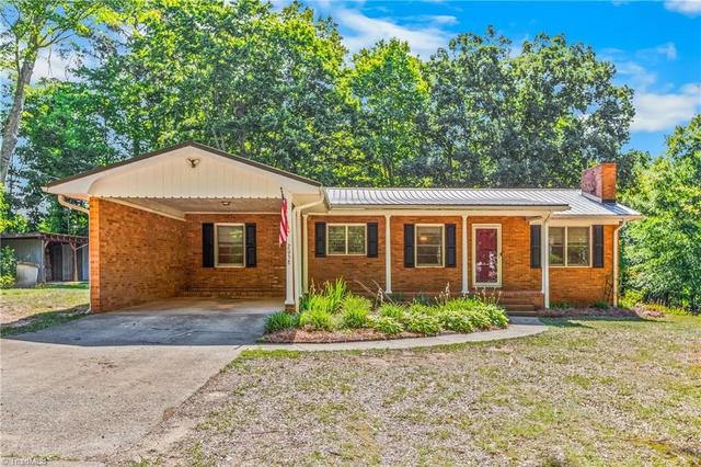 2058 Pleasant View Church Rd, Danbury, NC 27016