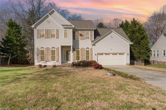 2001 Treyburn Ln, High Point, NC 27265