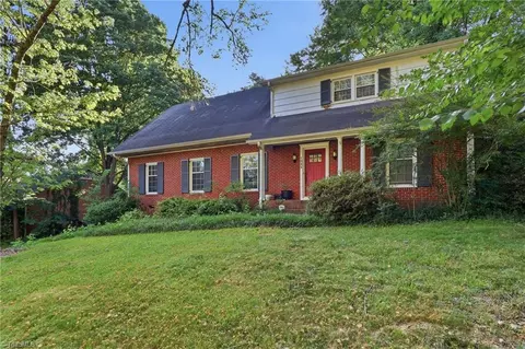 1056 Cantering Rd, High Point, NC 27262 photo 3