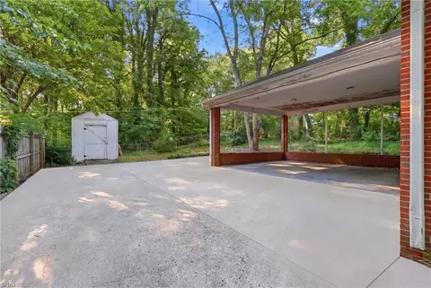 1056 Cantering Rd, High Point, NC 27262 photo 31