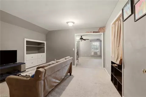 1056 Cantering Rd, High Point, NC 27262 photo 21