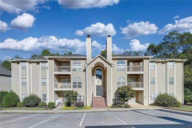 6700 Friendly Ave W #2J, Greensboro, NC 27410