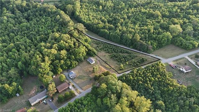 544 Brooks Rd, Reidsville, NC 27320