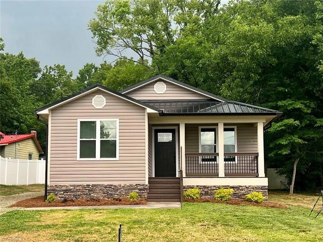 700 Holt St W, Mebane, NC 27302