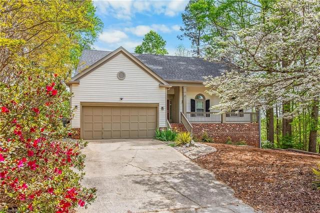 17 Spring Oak Ct, Greensboro, NC 27410