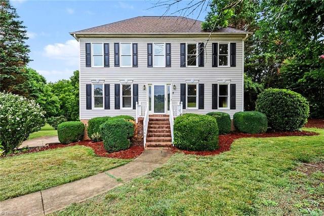 7060 Bridgewood Rd, Clemmons, NC 27012