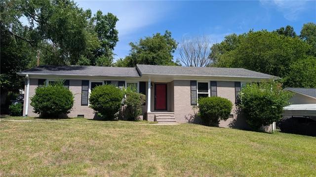 2507 Dumfries Rd, Greensboro, NC 27407
