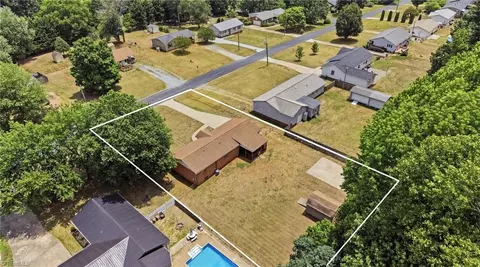 View/Area - 4041 Cresent Ave, Trinity, NC 27370 photo 2 of 3