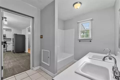 Bath - 5479 Kimberly Ln, Trinity, NC 27370 photo 2 of 3