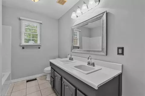 Bath - 5479 Kimberly Ln, Trinity, NC 27370 photo 1 of 3