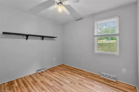 Bedroom - 5479 Kimberly Ln, Trinity, NC 27370 photo 4 of 8