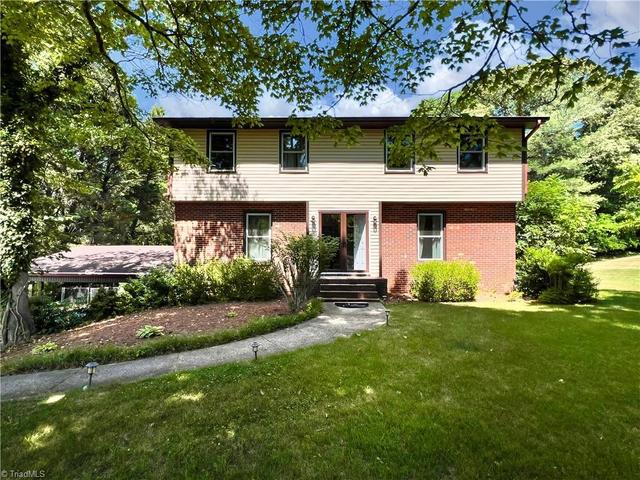4205 Gardenspring Dr, Clemmons, NC 27012