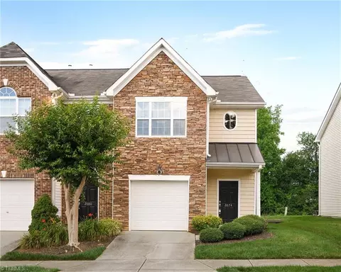 2674 Hartfield Commons Ln, Winston Salem, NC 27103