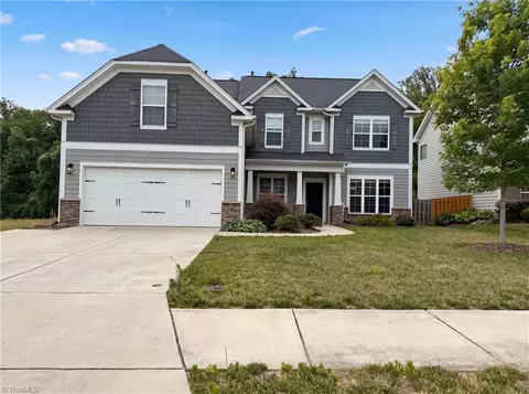801 Blue Moon Ct, Greensboro, NC 27455
