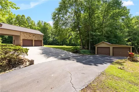 3505 Ivey Ln, Trinity, NC 27370 photo 3