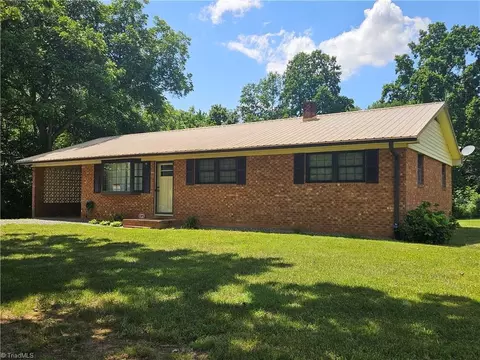 480 Nc Highway 150 S, Lexington, NC 27295