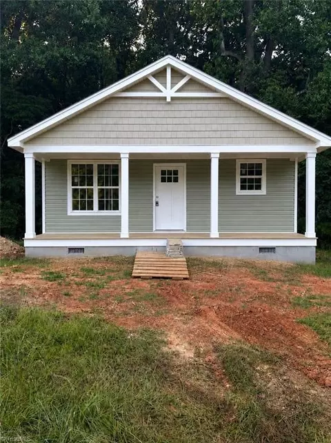 506 Moore Dr, Lexington, NC 27292