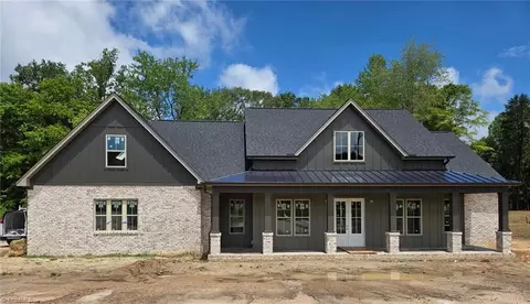 6787 Ridge Rd, Lexington, NC 27295