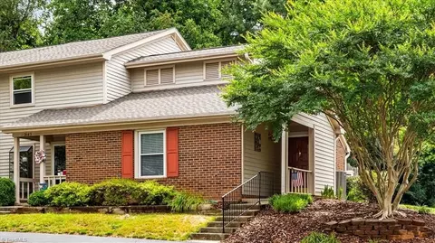 2645 Cottage Pl, Greensboro, NC 27455